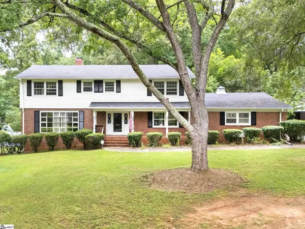 200 Sherwood Drive, Laurens, SC 29360