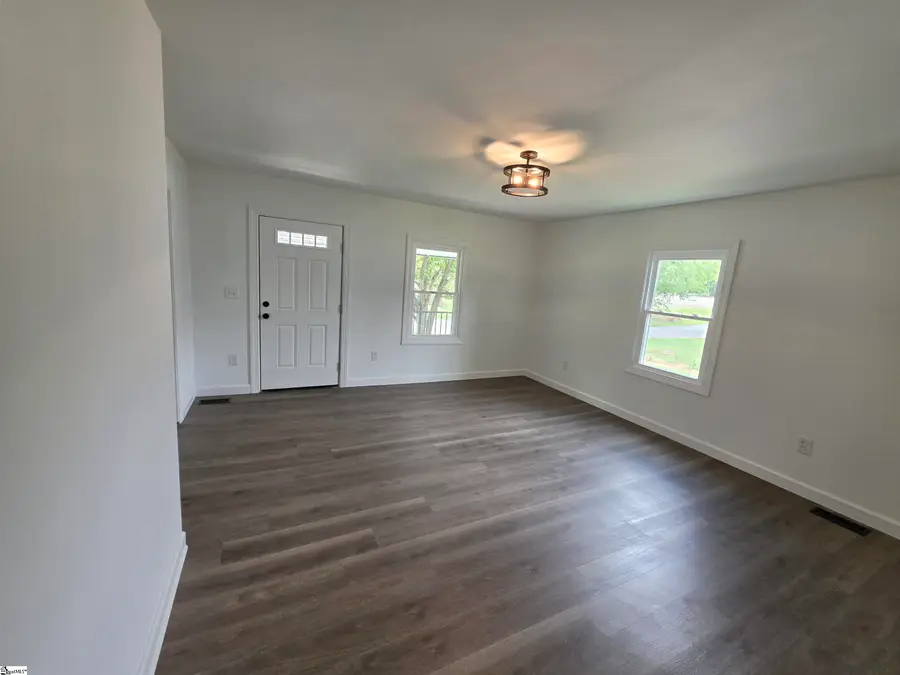 8 W First Street, Williamston, SC 29697 - #3