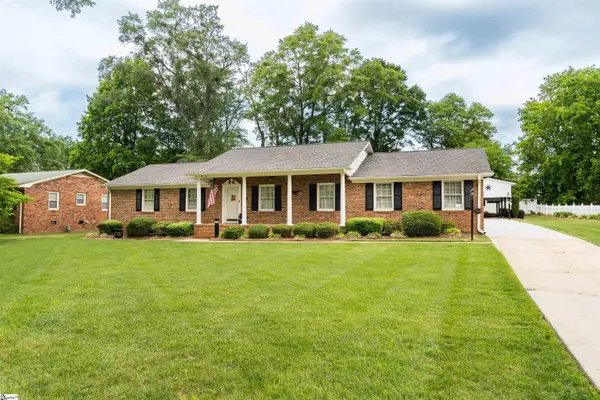 108 Ridgeway Drive, Spartanburg, SC 29301