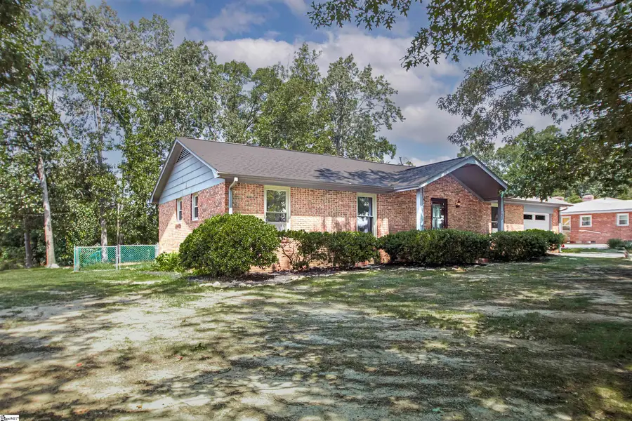 120 Pineview Drive, Easley, SC 29642 - #2
