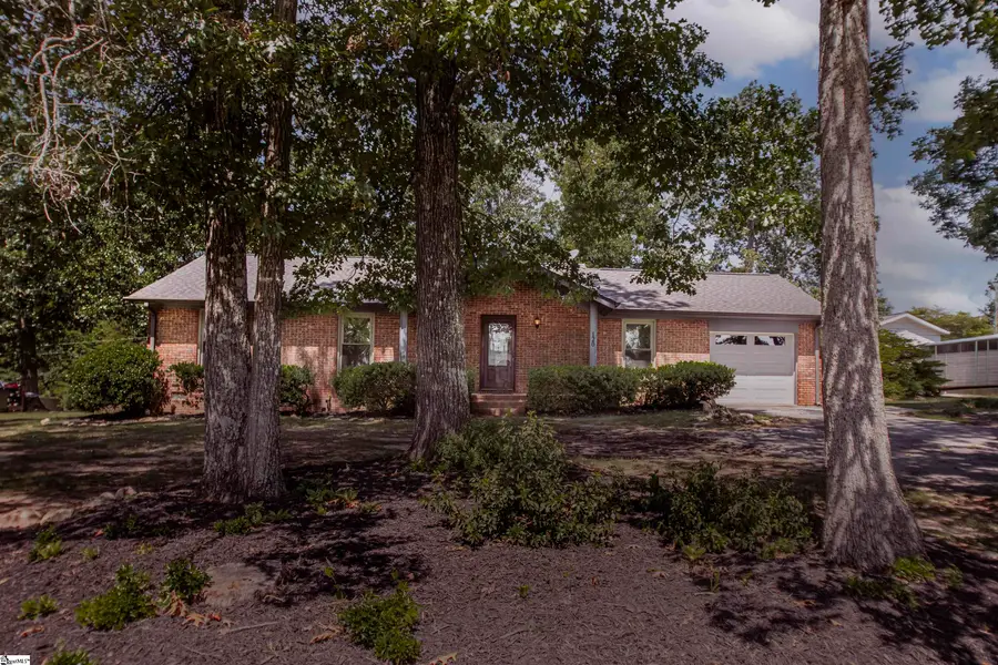 120 Pineview Drive, Easley, SC 29642 - #3