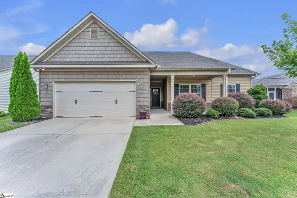 4 Harvestwood Place, Greenville, SC 29605-6462
