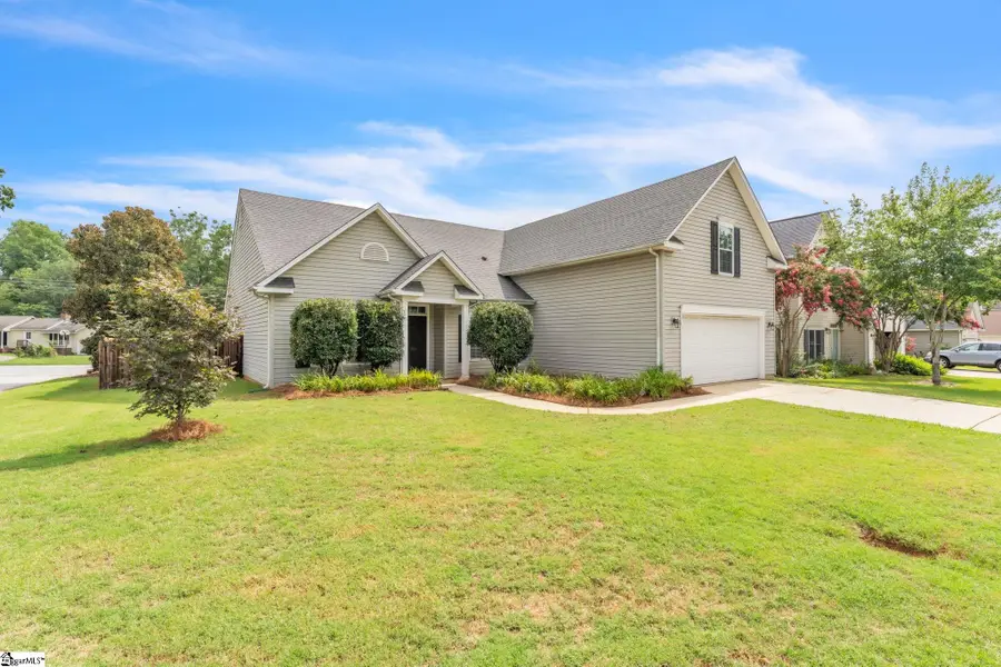 201 N Orchard Farms Avenue, Simpsonville, SC 29681 - #2