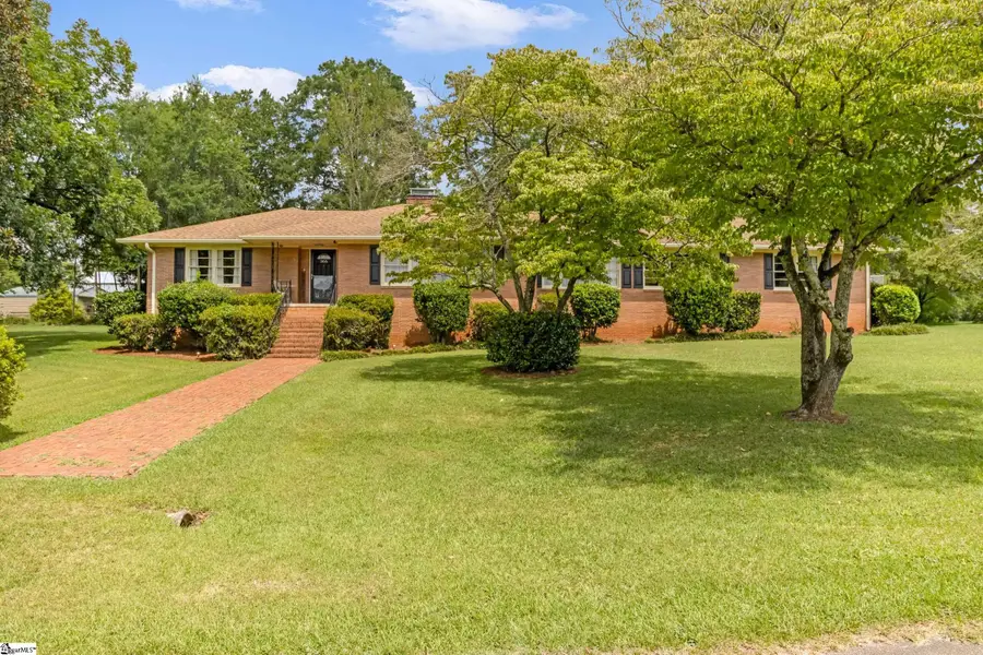205 Dixon Street, Clinton, SC 29325 - #3