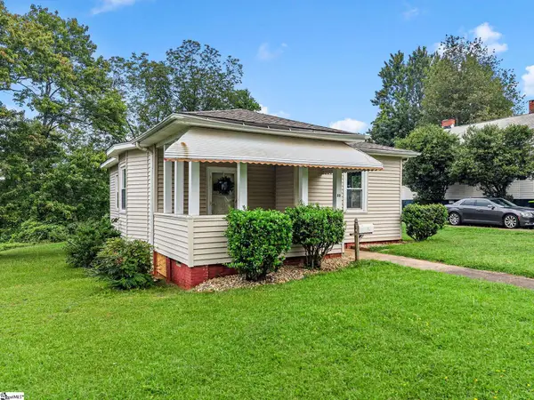 33 Lawrence Street, Lyman, SC 29365