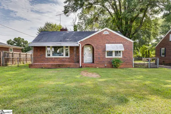 15 Dargan Street, Greenville, SC 29611