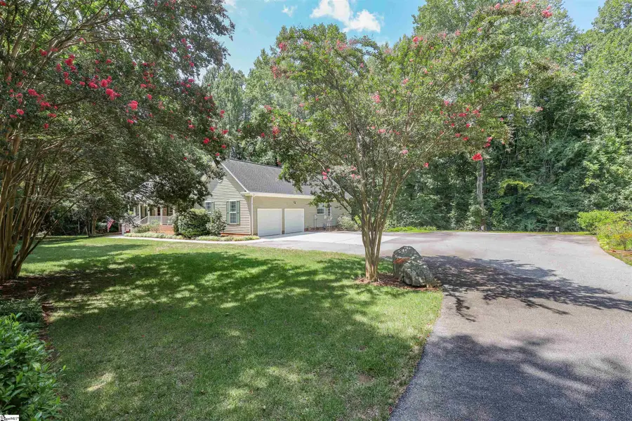 201 Holly Drive, Easley, SC 29640 - #3