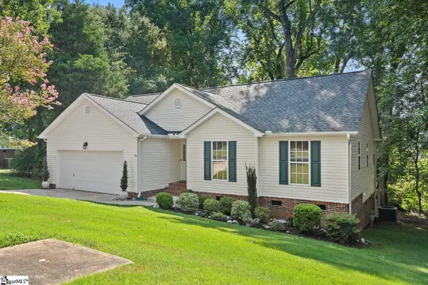 402 Windy Meadow Way, Simpsonville, SC 29680