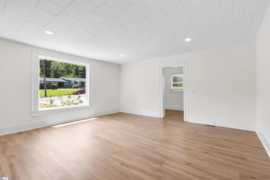 514 Academy Street, Laurens, SC 29360 - #2
