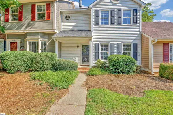 218 Woodburn Club Lane, Spartanburg, SC 29302