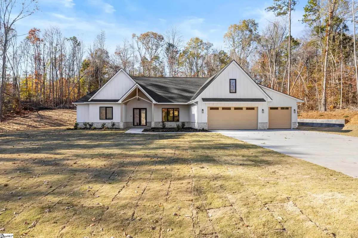 125 E Peninsula Drive, Laurens, SC 29360 - #1