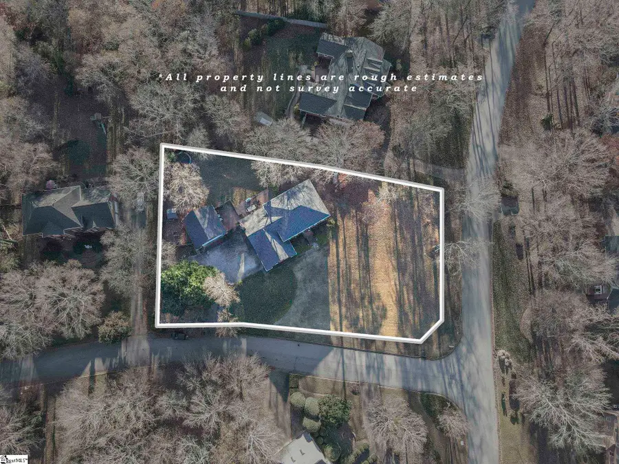 131 Woodridge Drive, Spartanburg, SC 29301 - #3