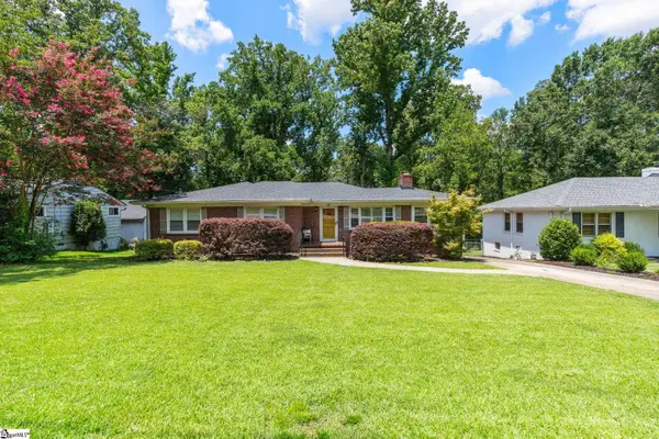 212 Robin Hood Road, Greenville, SC 29607