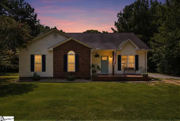 1129 Casey Road, Woodruff, SC 29388