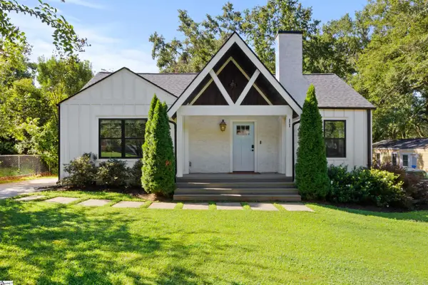 11 Pleasant Ridge Avenue, Greenville, SC 29605