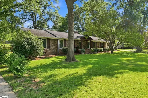 6 Covington Road, Greenville, SC 29617