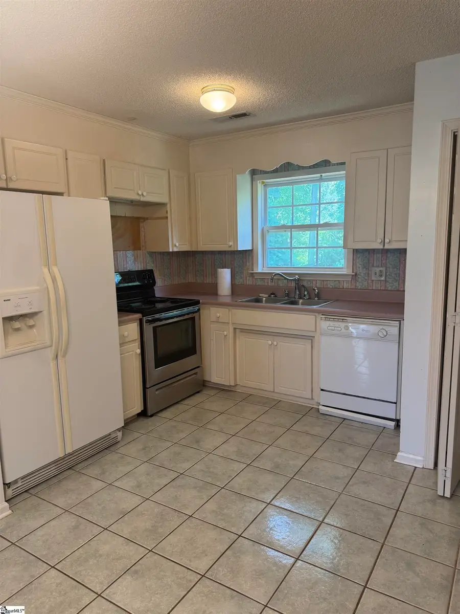 109 Everest Drive, Inman, SC 29349 - #2