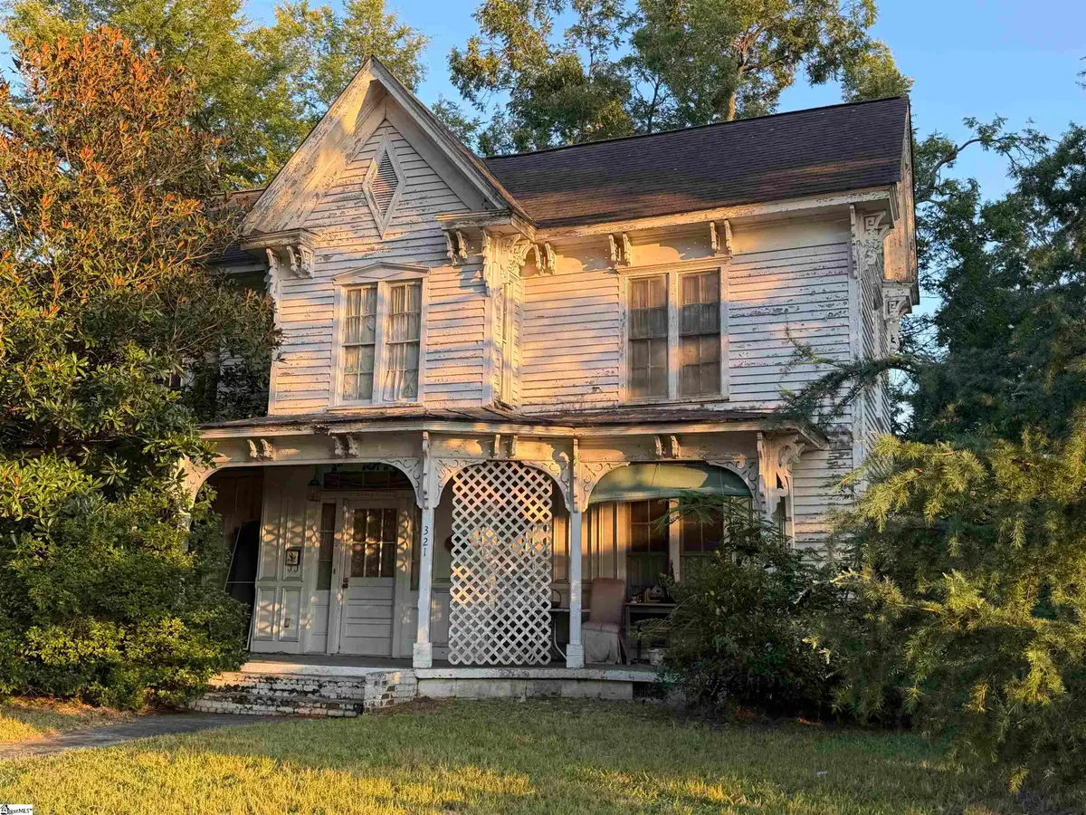 321 W Main Street, Clinton, SC 29325 - #1