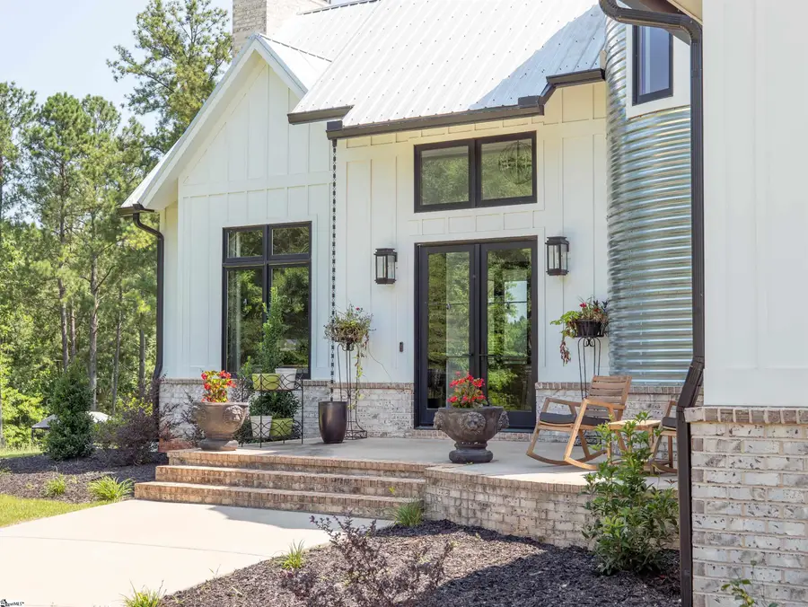 1425 S Harper Street, Laurens, SC 29360 - #3