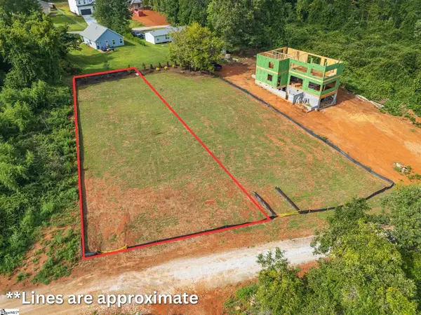 103 S Silver Lake Drive, Taylors, SC 29687