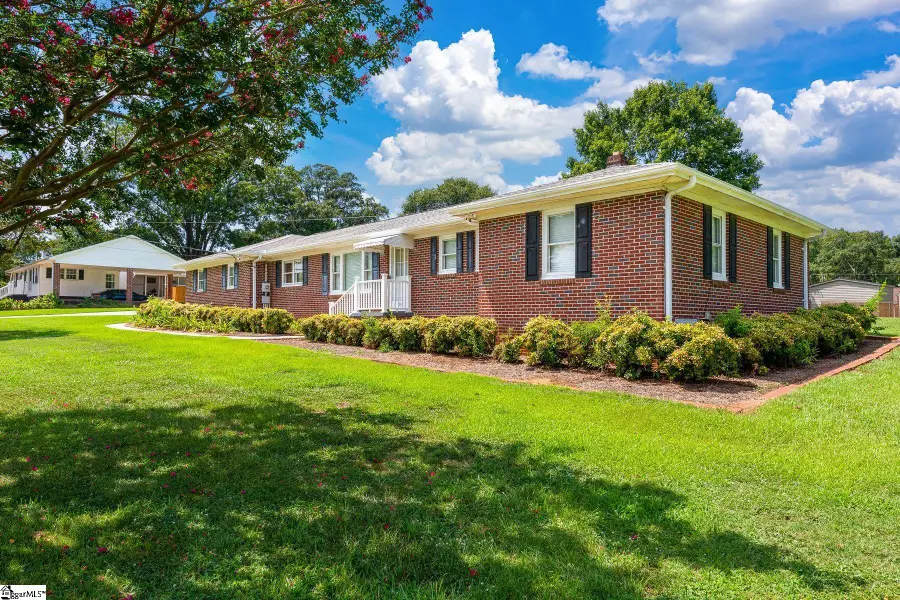 107 Morgan Circle, Simpsonville, SC 29681 - #2