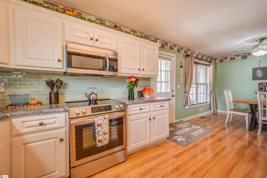202 Shady Pines Way, Fountain Inn, SC 29644 - #2