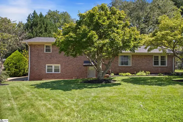 15 Holmsby Lane, Taylors, SC 29687