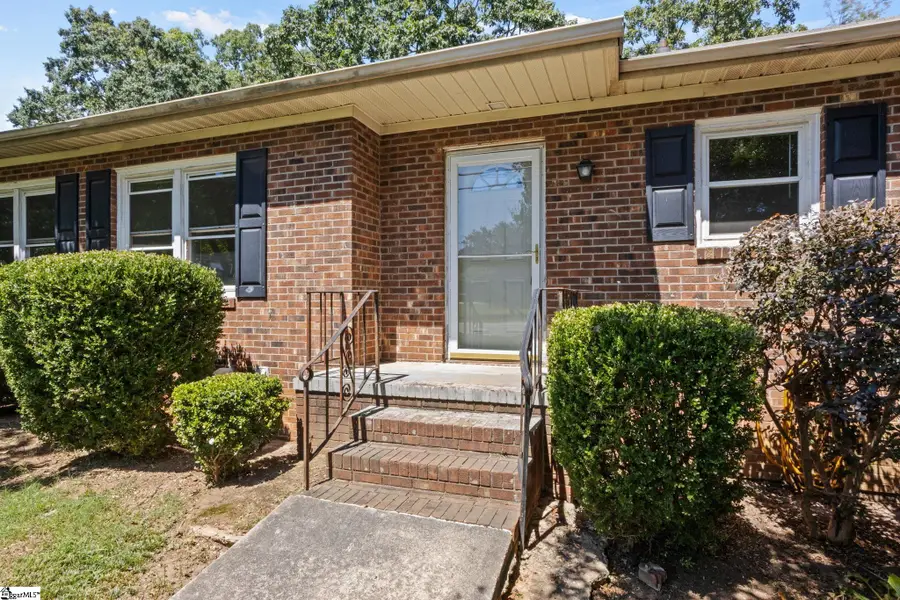 706 W Lee Road, Taylors, SC 29687 - #2