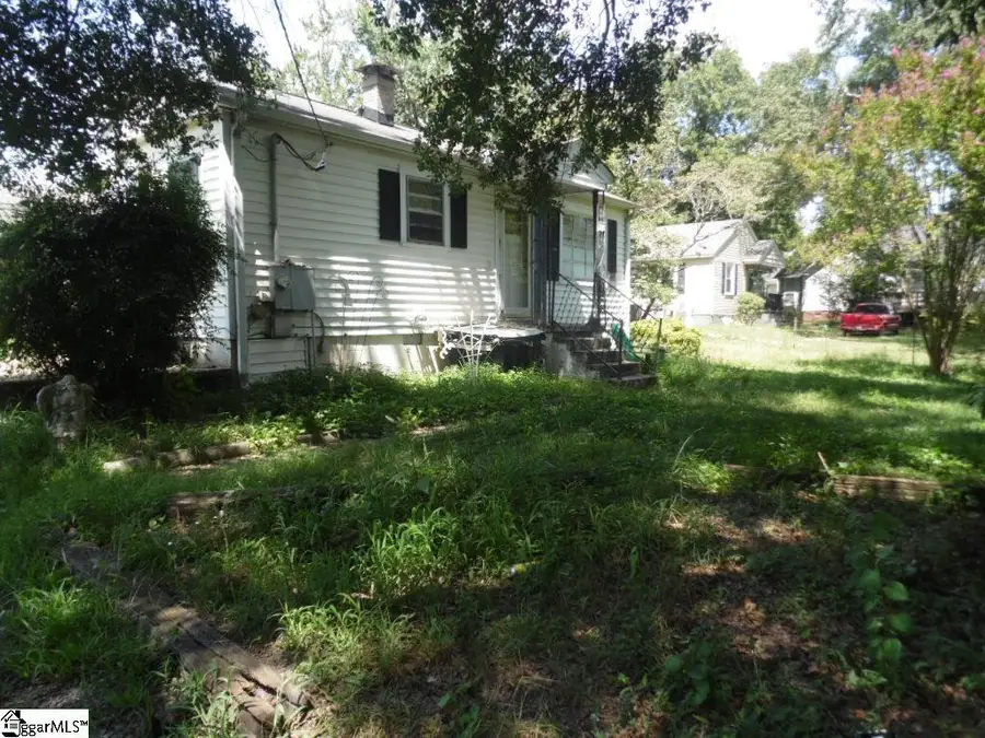 209 Flora Avenue, Greenville, SC 29611 - #2