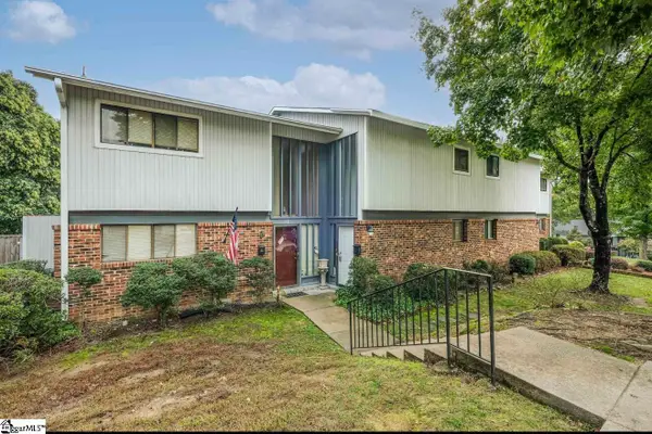 14 Briargate Place, Greenville, SC 29615