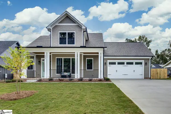 204 Forest Park Drive, Simpsonville, SC 29681