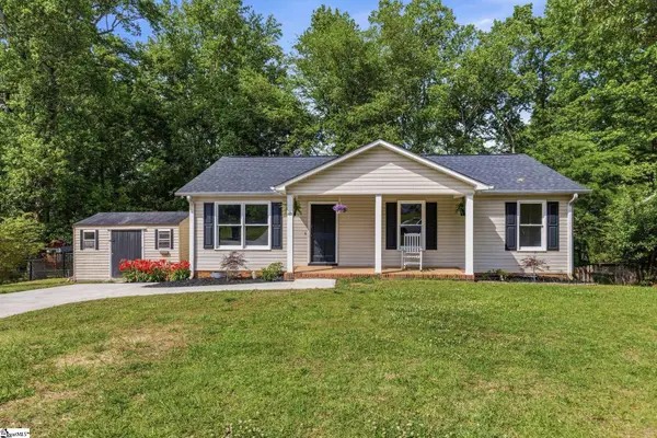 323 Pinonwood Drive, Simpsonville, SC 29680