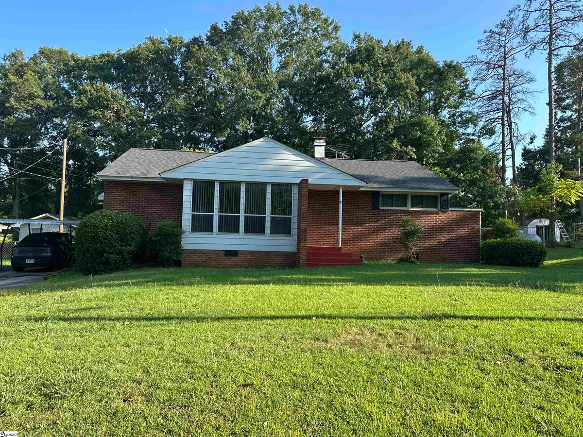 9 Woodmont Circle, Greenville, SC 29605 - #1