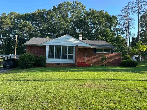 9 Woodmont Circle, Greenville, SC 29605