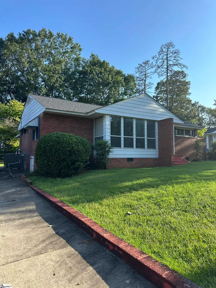 9 Woodmont Circle, Greenville, SC 29605 - #3