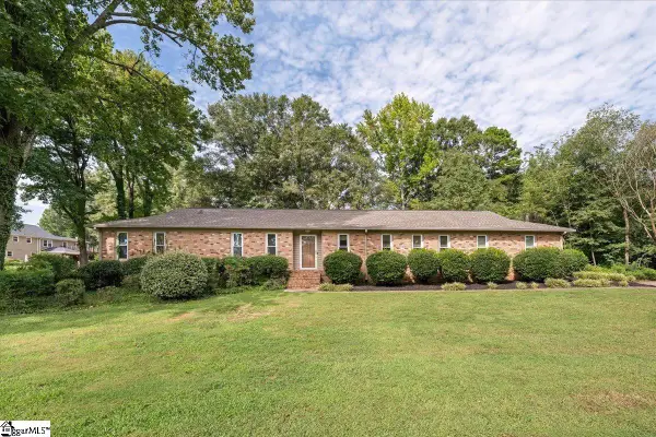103 Hollymont Court, Simpsonville, SC 29681
