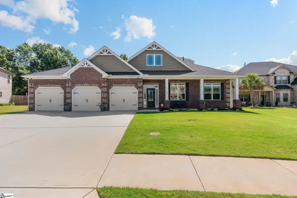 425 Castleford Place, Simpsonville, SC 29681