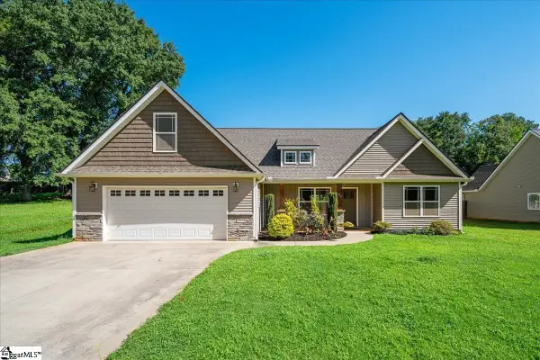 176 Coleman Road, Wellford, SC 29385