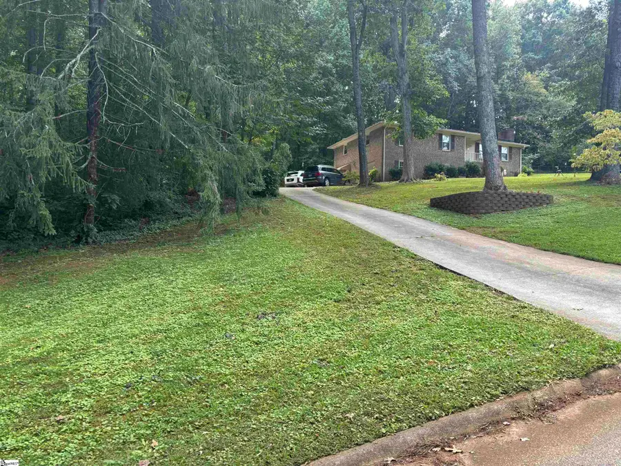 100 Laconia Drive, Travelers Rest, SC 29690 - #3