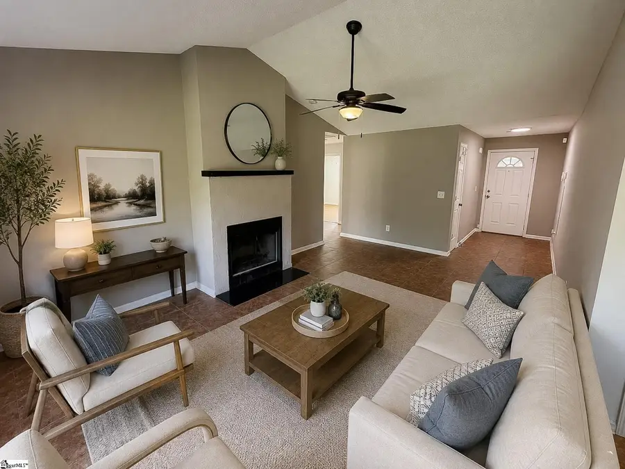 8 Bass Way, Taylors, SC 29687 - #3