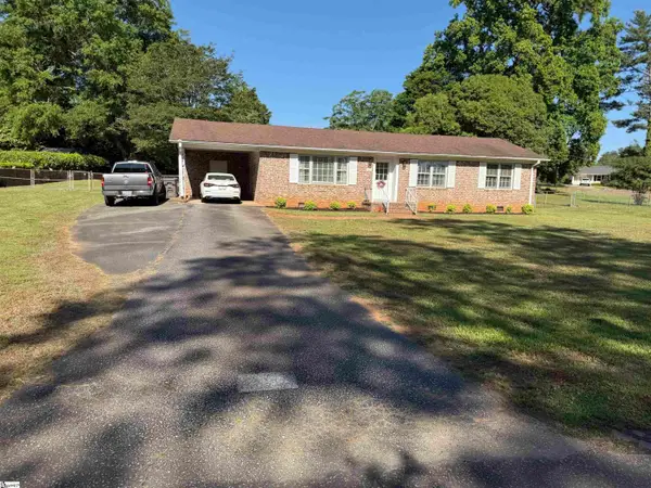 104 Russell Street, Spartanburg, SC 29307