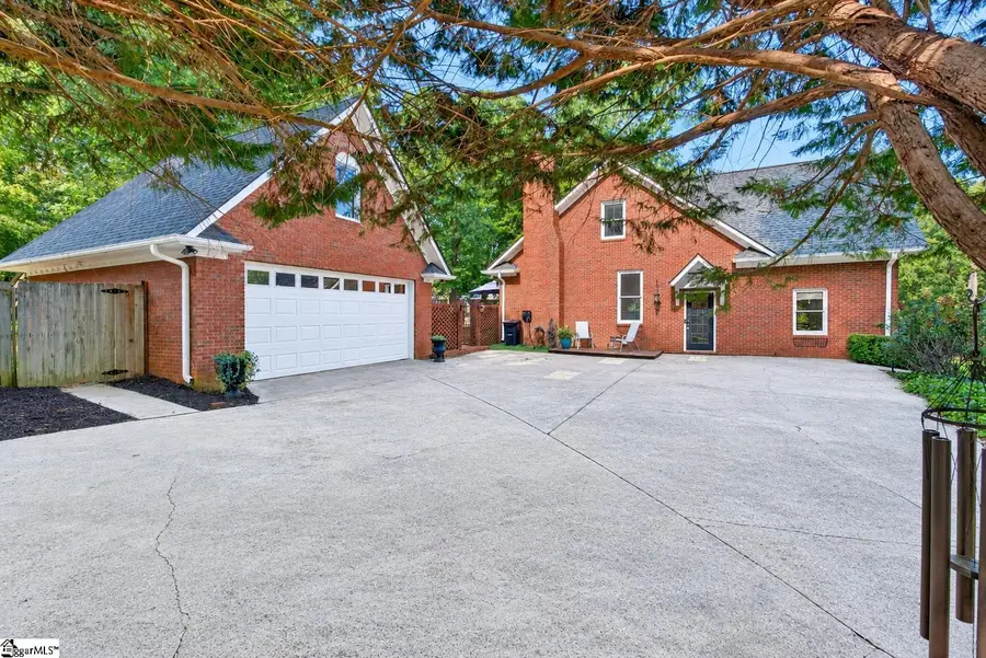 131 Woodridge Drive, Spartanburg, SC 29301 - #2