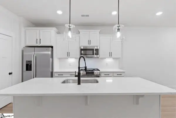 15 Thurlow Court, Greenville, SC 29615