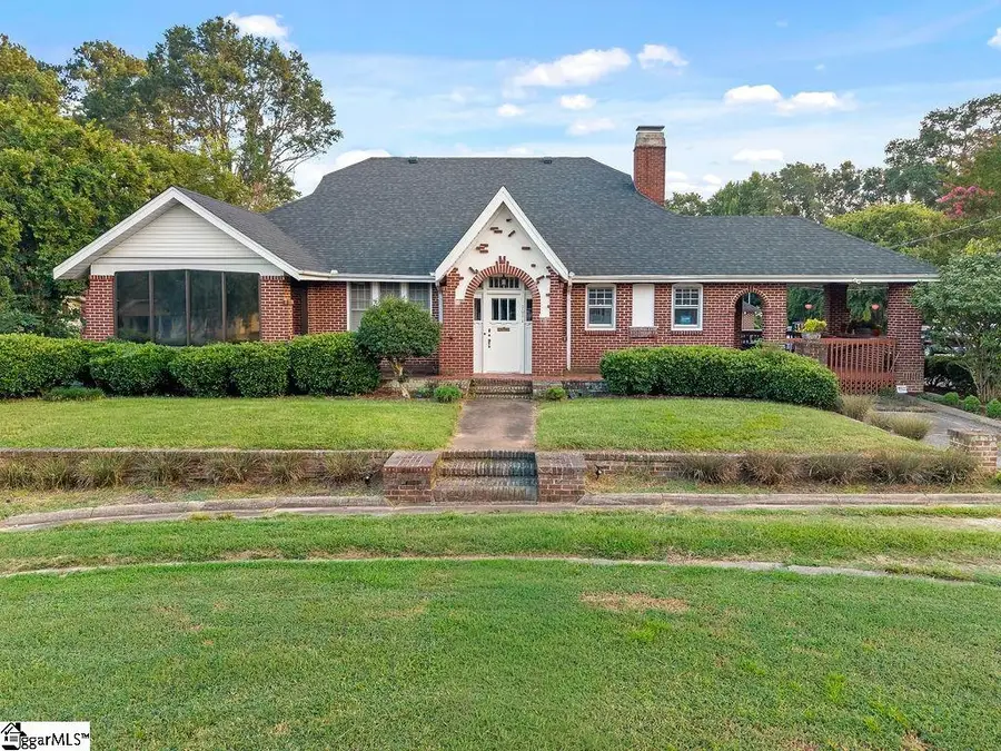 1011 W Poinsett Street, Greer, SC 29650 - #3