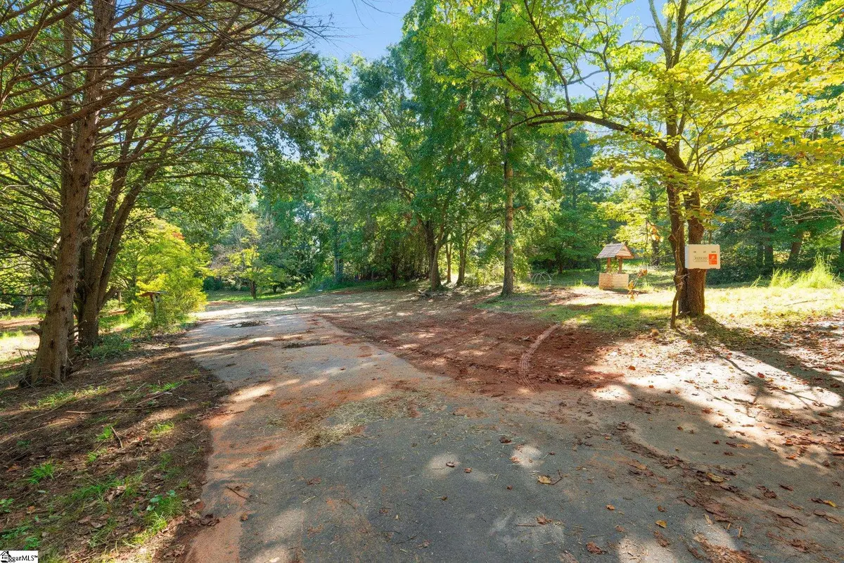 1861 Standing Springs Road, Greenville, SC 29605 - #1