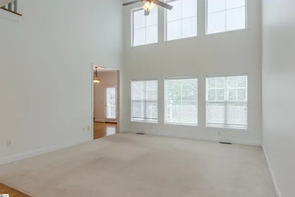 6 Moss Wood Circle, Simpsonville, SC 29681
