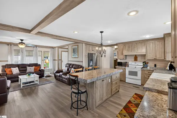 61 Square Grove Road, Waterloo, SC 29384