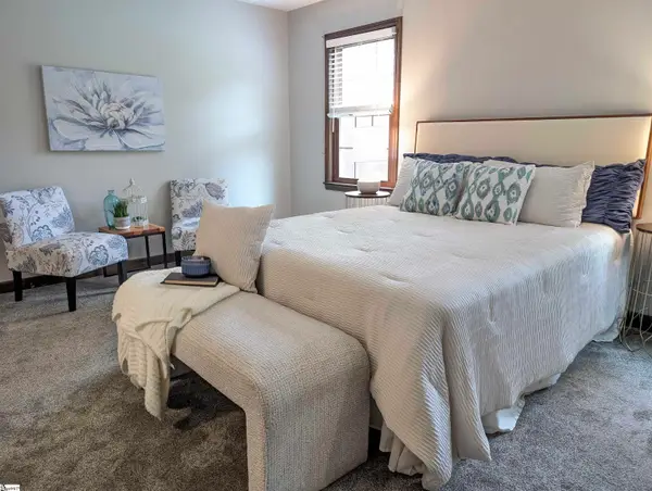 1202 Plantation Drive, Simpsonville, SC 29681-4723