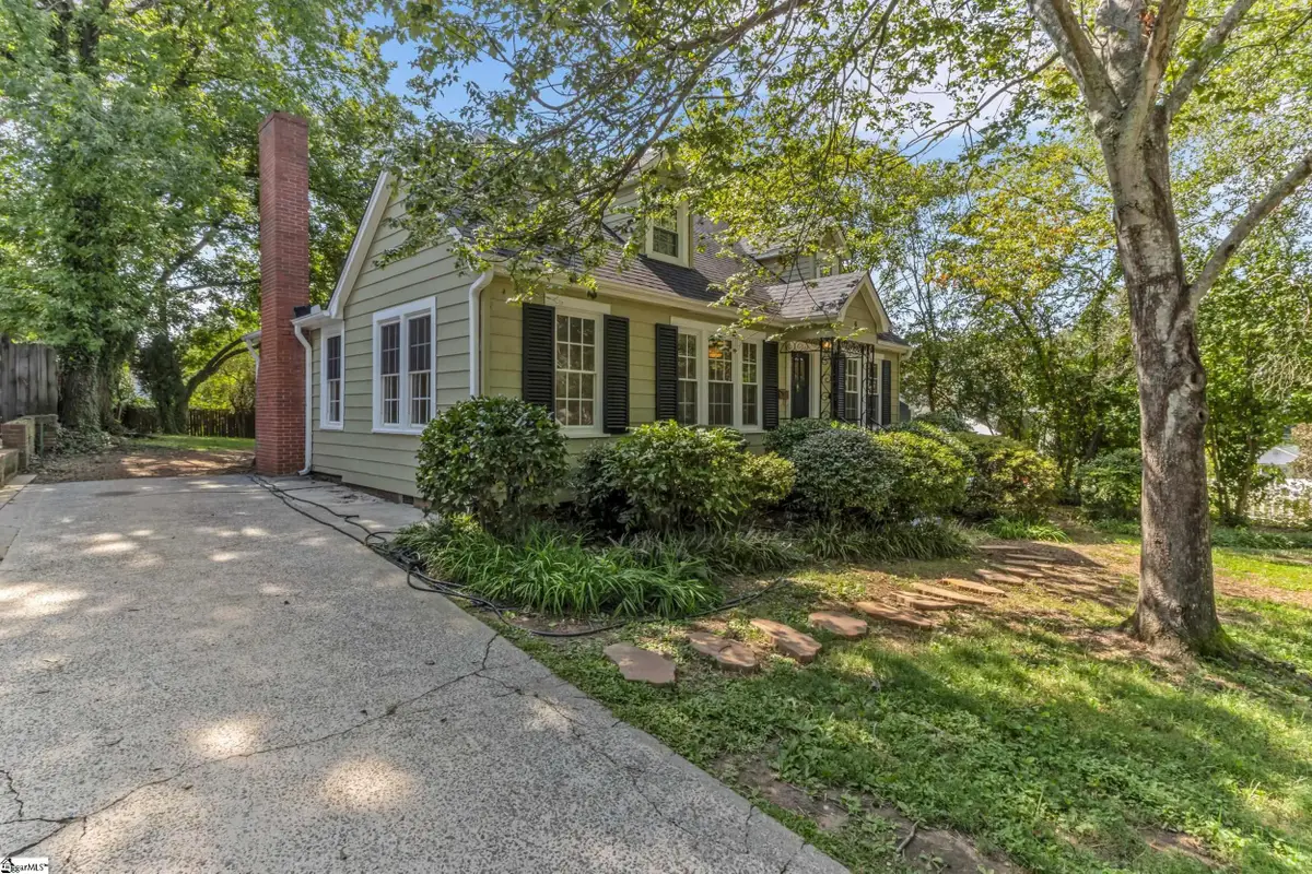6 Beverly Avenue, Greenville, SC 29605 - #1