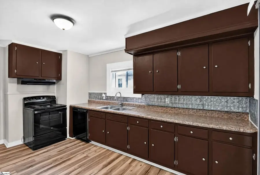 19 N Washington Avenue, Greenville, SC 29611 - #2